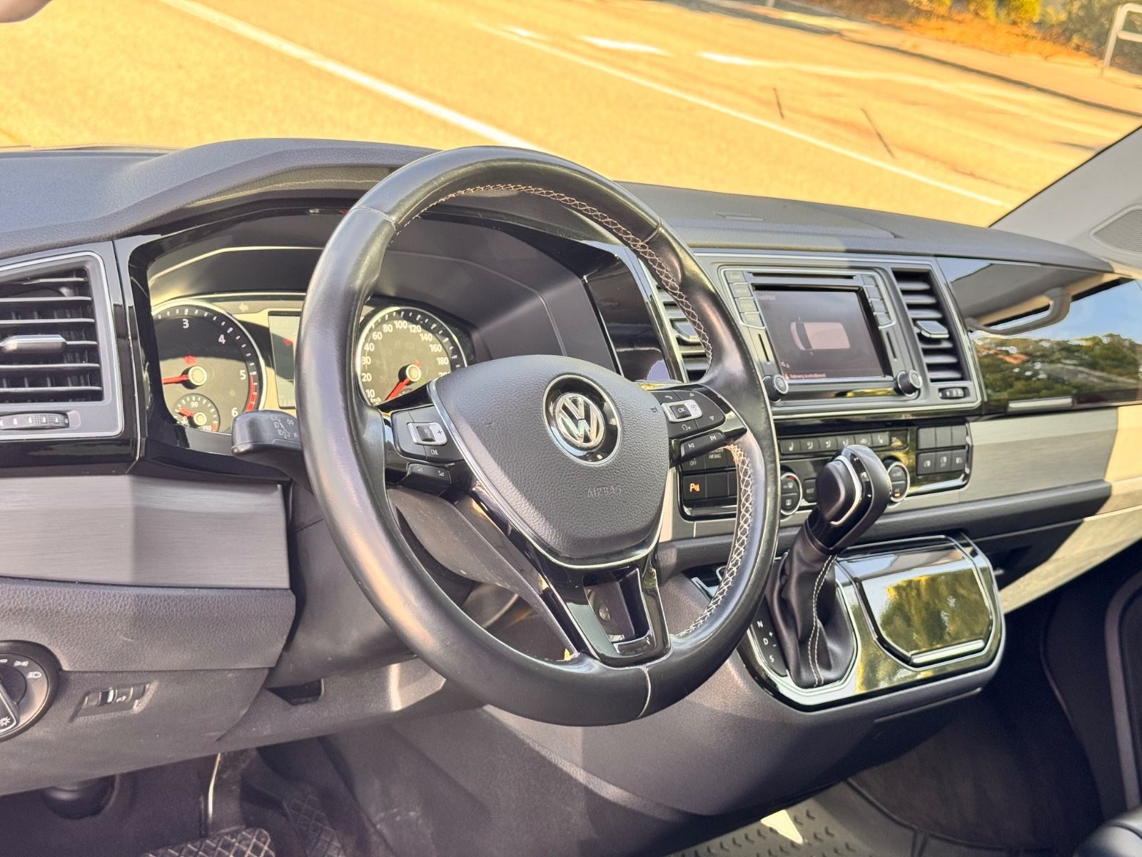 Volkswagen T6 Transporter – Bild 12